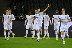 开云体育官网app-法兰克福客场力克门兴，取得六连胜豪取三分的简单介绍