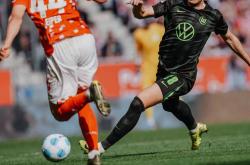 开云体育课程-沃尔夫斯堡表现起伏不定，德甲球队成绩蒙上阴影的简单介绍