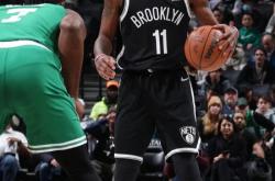 开云体育app下载地址-包含篮网球员一丝不苟地备战下一场比赛的词条