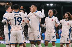 开云体育投注-包含切尔西客场一败，连胜终结失利追赶积分的词条