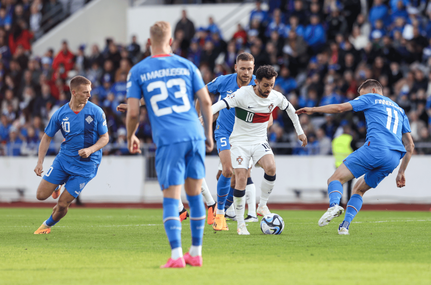 阿塞拜疆队在客场突围，实力逐渐显现