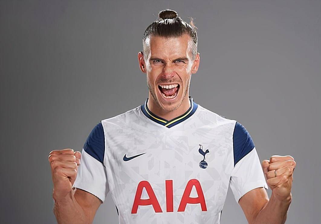 包含皇家马德里球星贝尔复出助球队取得胜利的词条